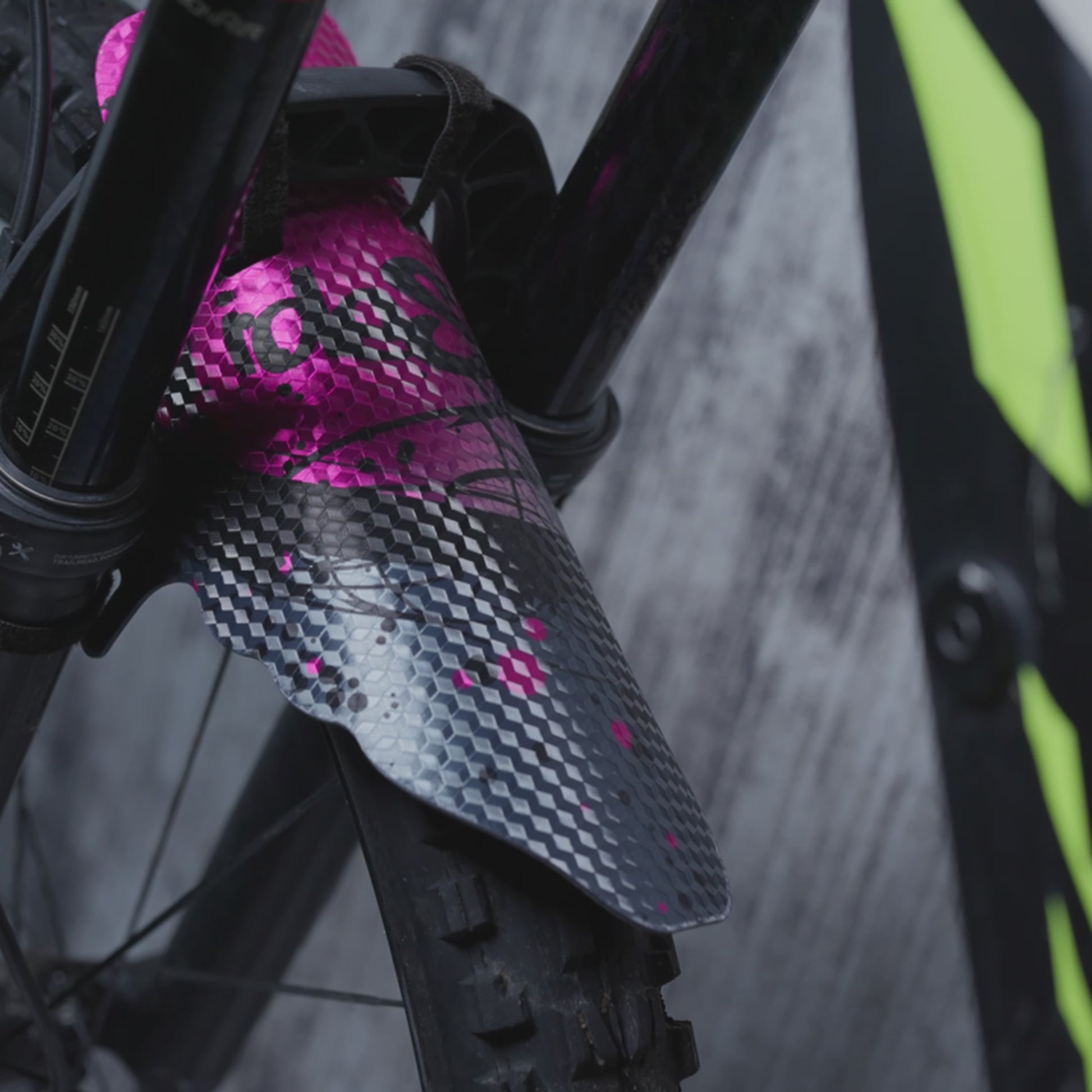 RideStyle Vandal mudguard for e-bikes and mountain bikes, helping keep riders cleaner in wet and muddy conditions.