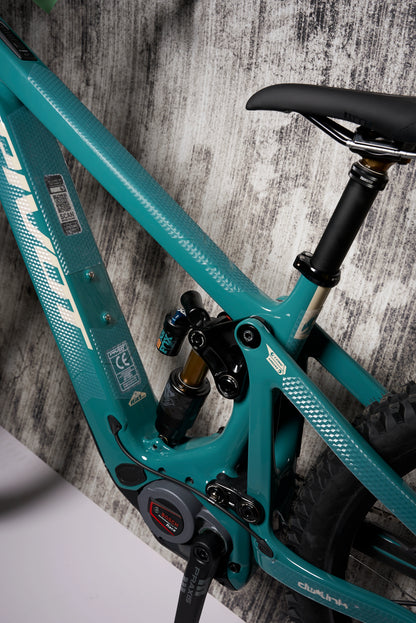 RideStyle universal e-bike protection kit featuring high-quality frame protection film for MTB and commuter electric bikes.